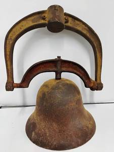 lot 200 image: Cast Iron Bell Yoke Mount Antique Farm, School or Church Bell
