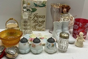 lot 69 image: Victorian Wave Crest Painted Salt and Pepper Shakers Fenton Glass Cranberry Opalescent Daisy Tumbler Lot of 15 Items