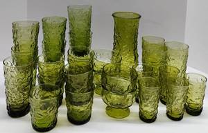 lot 91 image: Anchor Hocking Lido Milano Glassware in Avocado Green Large Lot 27 pieces