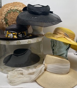 lot 110 image: Lot of Vintage Ladies Hats Headwear Fascinators and Clear Hat Box