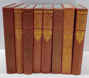 lot 125 image: Lot of 8 Vintage Books for Decor or Collecting