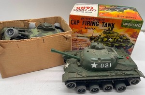 lot 157 image: Lot of 2 Marx Camouflaged Cap Firing Tanks Vintage Battery Operated