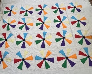 lot 152 image: Vintage Quilt Color Wheels or Hexie Blossoms Too Pattern