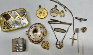 lot 207 image: Antique and Vintage Jewelry Lot Victorian Jewelry