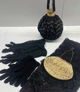 lot 9 image: Vintage Handbag Accordion Style Top, Small Clutch and Lave Ladies Gloves