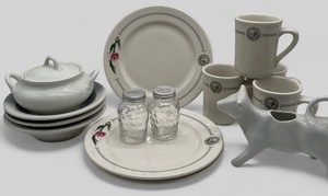 lot 129 image: State of Minnesota Vintage Diner Ware Dinner Ware