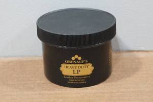 lot 189 image: Obenaufs Heavy Duty Leather Preservative - 8oz