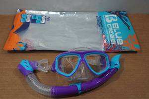 lot 206 image: Cressi Kids Snorkel Set