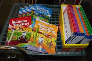 lot 278 image: Assorted Phonics to Reading Workbooks and Teacher Editions