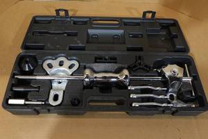 lot 4 image: OMT Slide Hammer and Puller Set