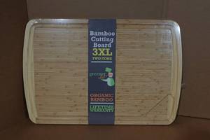 lot 29 image: 3XL Bamboo Cutting Board - 30x20
