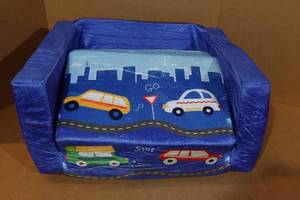 lot 33 image: Kids Foldable Couch