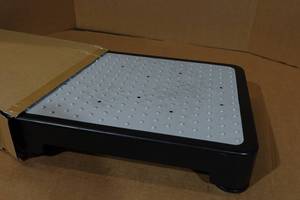 lot 157 image: Adjustable Step Stool - 3.4-5