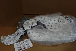 lot 164 image: Portable Bassinet Set