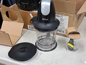 lot 830 image: Ninja Blender (in original packaging)