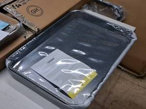 lot 840 image: Curtis Stone Sheet Pans 9x13 2-piece (in original packaging)