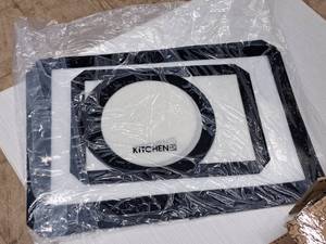 lot 869 image: Kitchen HQ Silicone Baking Mats 5-piece (Black Edge) (in original packaging)