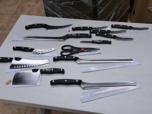 lot 874 image: Miracle Blade Knife Set 13-piece (in original packaging)