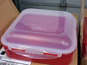 lot 907 image: Lot of (4) Lock n Lock Plastic Food Storage Container with Lid 8x8x3-12 (in original packaging)