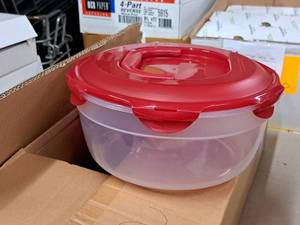 lot 913 image: Lot of (2) Lock n Lock Plastic Food Storage Containers with Lid and Handle 5-12x11 (in original packaging)