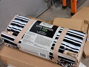 lot 925 image: West Loop Super Shopper Grocery Bags 7.4-Gallon 3-pack