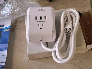 lot 930 image: Bell & Howell Power Pro Charging Station 6 Extension Cord with 3 Outlets and 3 USB Ports