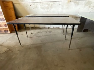 lot 100 image: 2 Tables with Adjustable Legs