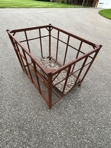 lot 219 image: Steel Crate - 34 34 x 47 x 36 12