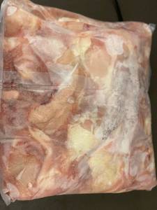 lot 10 image: M - Frozen 8-Piece Chicken Cut-Up Meat Pack Approx 7 LBs