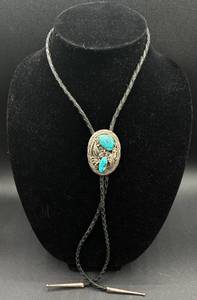 lot 14 image: Floral Double Turquoise Stone .925 Sterling Silver Bolo Tie