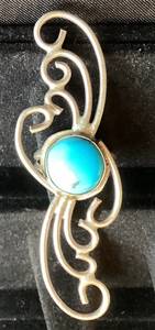 lot 46 image: Swirl Design Turquoise .925 Sterling Silver Ring - Size 6