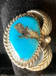 lot 49 image: Double Leaf Turquoise .925 Sterling Silver Ring - Size 7.5