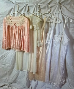 lot 141 image: Collection of Vintage Lingerie - 2 White & 1 Pink Chemise Nightgowns (Size 40) and 1 White Cover Up Robe (Size Not Indicated) and 1 Peach Cover Up Jacket (L)