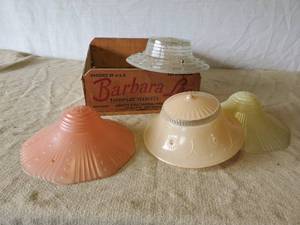 lot 12 image: 4 Vintage Gorgeous Lamp Shades No Chips or Cracks With Vintage Fruit Crate
