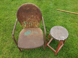 lot 36 image: Vintage Metal Chair with great Patina and vintage Metal Stool