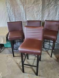 lot 48 image: 4 Bar Stools with Seat Covers Approx 31 Tall to Seat