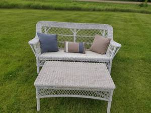 lot 65 image: Wicker Love Seat and Coffee Table with Throw Pillows