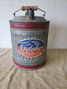 lot 110 image: Vintage Delphos 5 Gallon Galvanized keroscene can