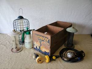 lot 74 image: Vintage Snoboy Orange Double Crate Birt Feeders, Sprinklers and More