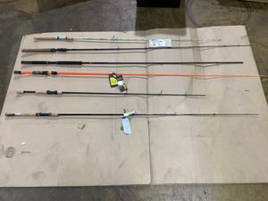 lot 402 image: LOT OF 6 Miscellaneous Fishing Rods