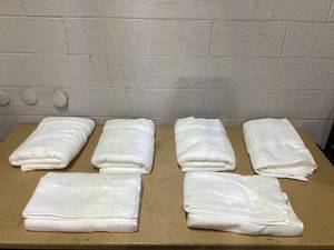 lot 429 image: LOT of 6 Hudson Park Collection Luxe Turkish Towels