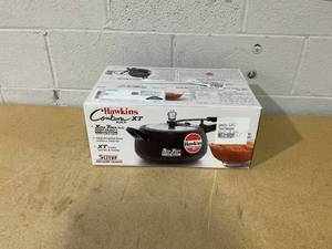 lot 323 image: Hawkins Contura 5L Aluminum Stovetop Pressure Cooker