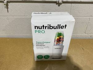 lot 162 image: Nutribullet Pro 900 Series - Matte White 900-Watt Personal Blender, Smoothie Maker, Dishwasher-Safe Parts