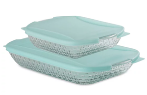 lot 113 image: Anchor Hocking Basketweave Embossed 4-Piece Bakeware Bundle