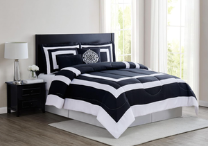 lot 431 image: London Fog Raynes Hotel White and Black Polyester 5-Piece Queen Comforter Set, Geometric
