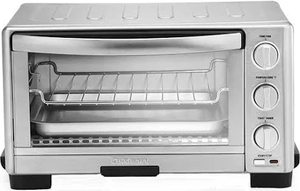 lot 23 image: Cuisinart Toaster Oven Broiler