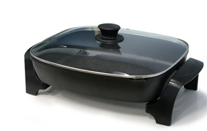 lot 33 image: Elite Platinum 8Qt. Jumbo Electric Skillet w Easy-Pour Spout