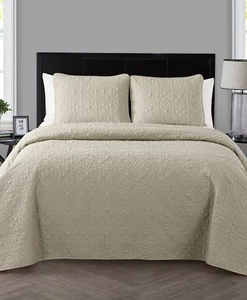 lot 219 image: 3PCS Queen Size Vcny Home Caroline Embossed Quilt Set