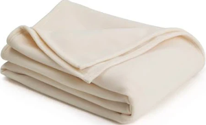 lot 460 image: FullQueen Size Vellux Blanket - All-Season, Pet Friendly & Lightweight