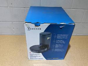 lot 32 image: ECOVACS Deebot T8 AIVI Robot Vacuum Cleaner For Floors,Carpet, Vacumming and Mopping in One-Go